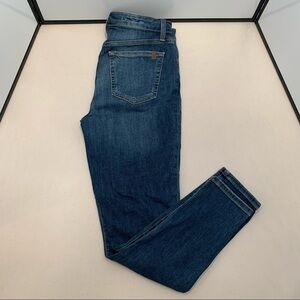 Joe’s Jeans Vicky High Rise Crop Distressed Size 27 (See Pics).